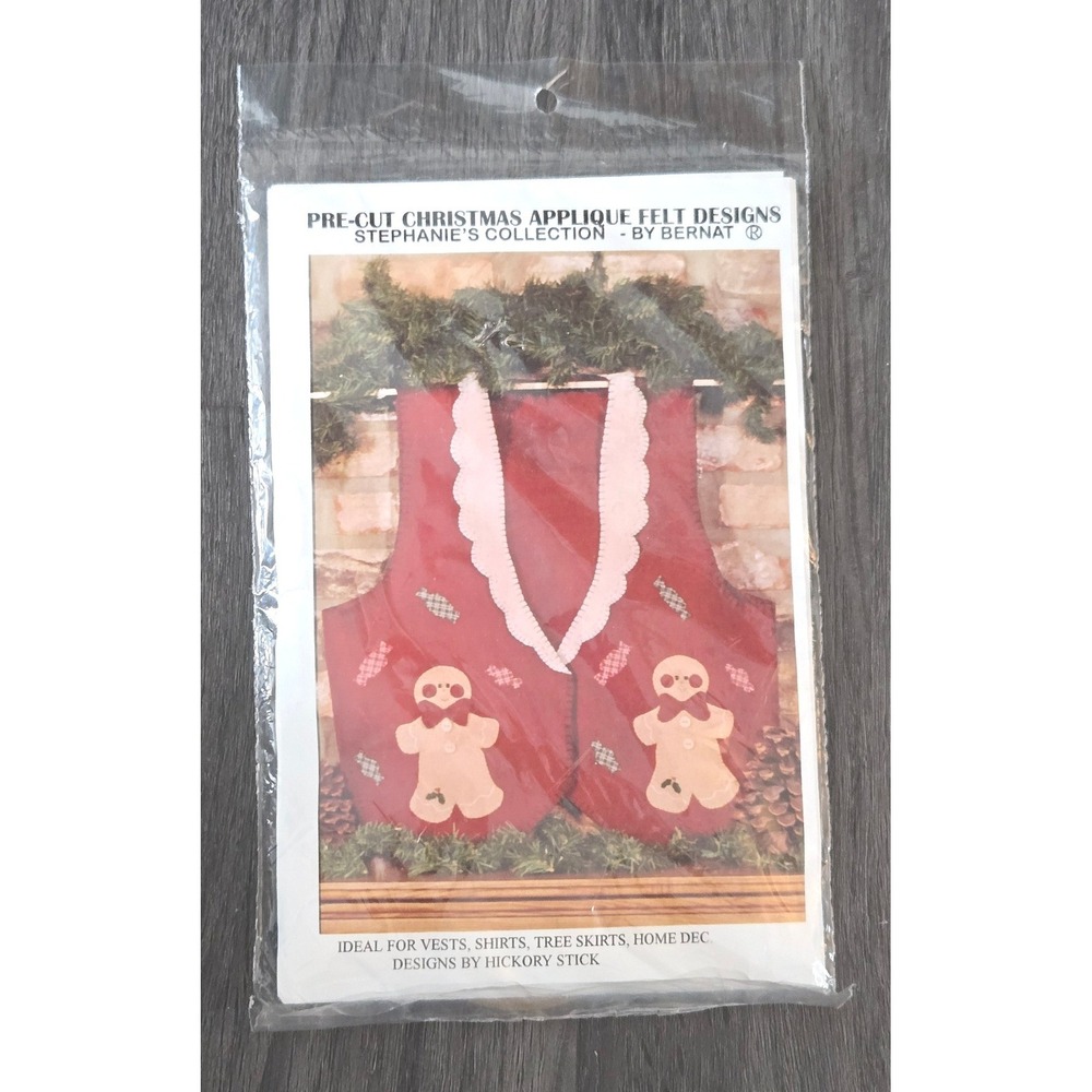 Bernat Stephanie's Gingerbread‎ Man Pre-Cut Christmas Applique Felt Kit